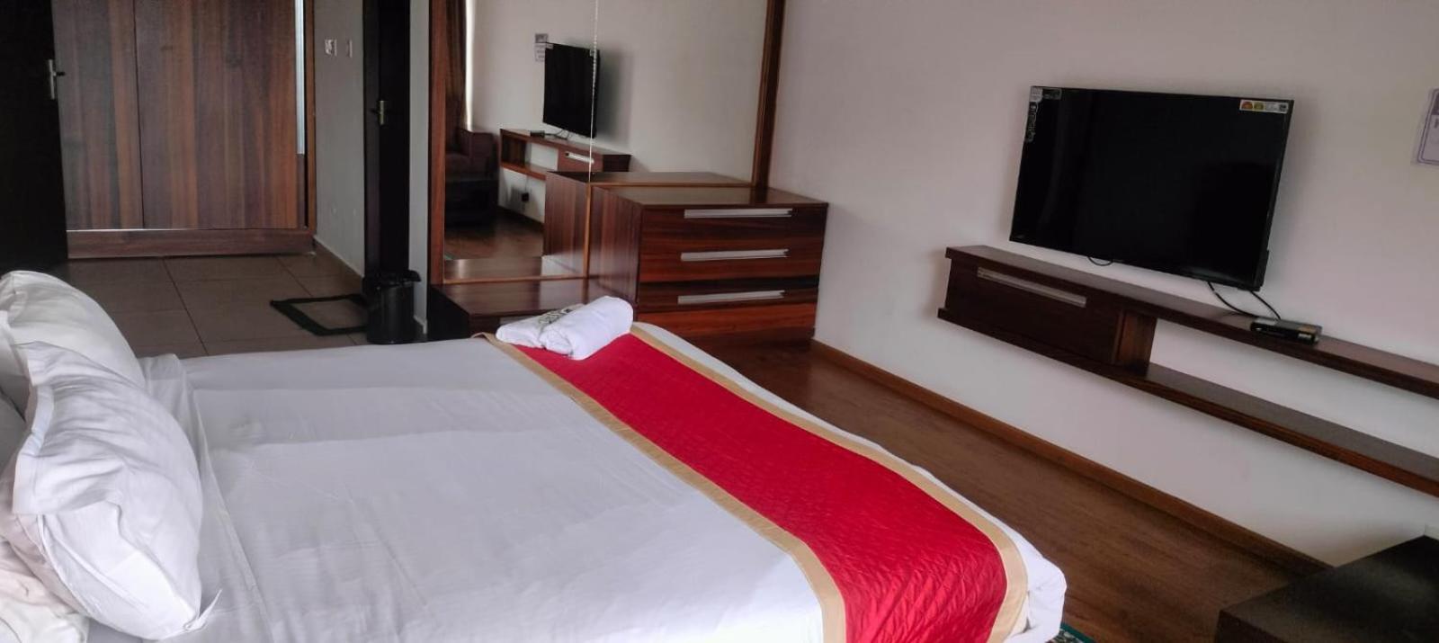 Ezebella Luxury Service Villa Ooty Ngoại thất bức ảnh